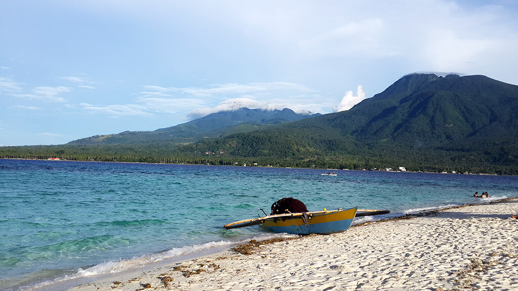 Plage des régions de Camiguin et Siargao.