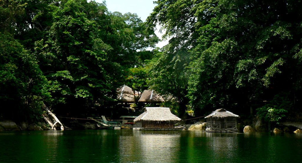 Village Atypique sur l'île de Negros.