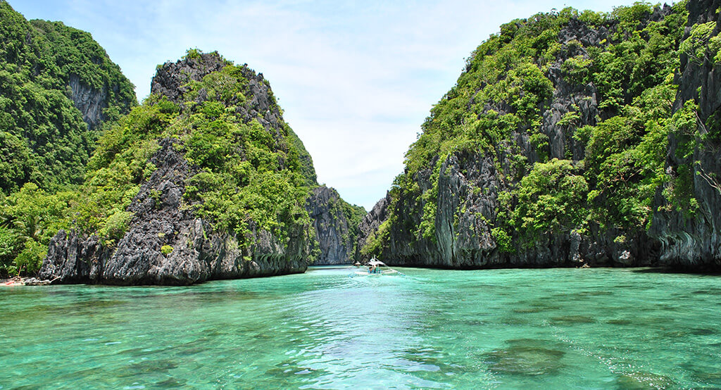 Au fil de l'eau dans la région de Palawan aux Philippines.