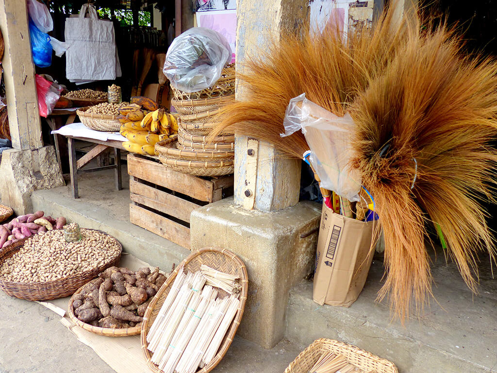 Ville et marché à Siquijor